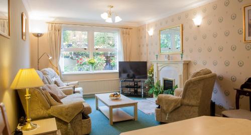 Oil Mill Lane Holiday Cottage — 4-Star Luxury Hotel in Berwick-Upon-Tweed, United Kingdom