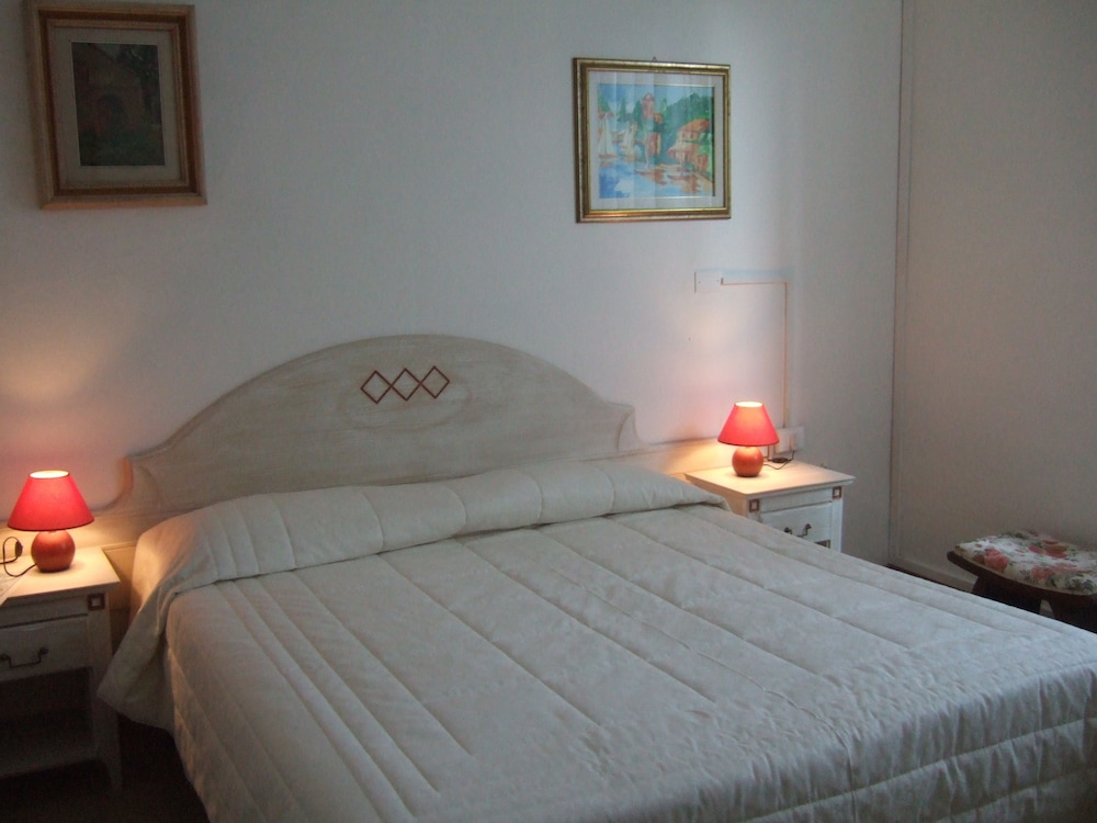 Hotel Roma — hotel in Piombino