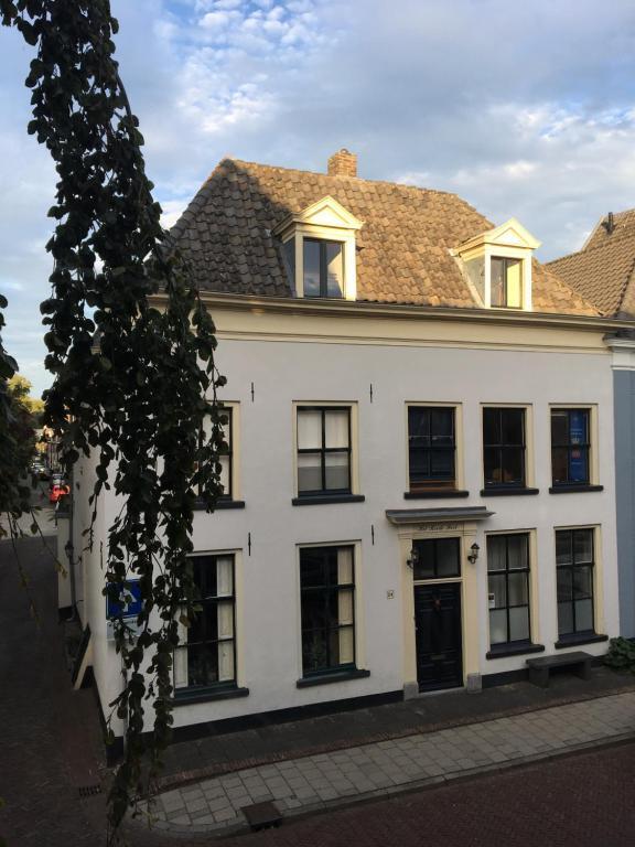 B&B Het Rode Hert — 4-Star Luxury Hotel in Doesburg, Netherlands