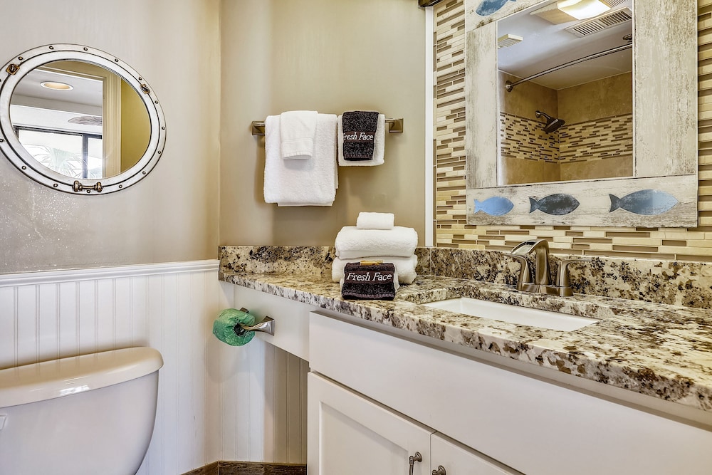 East Pass Towers 107 2 Bedroom Condo by RedAwning Destin - photo 15