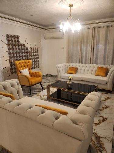 Luxueux Platinium in Libreville, Gabon