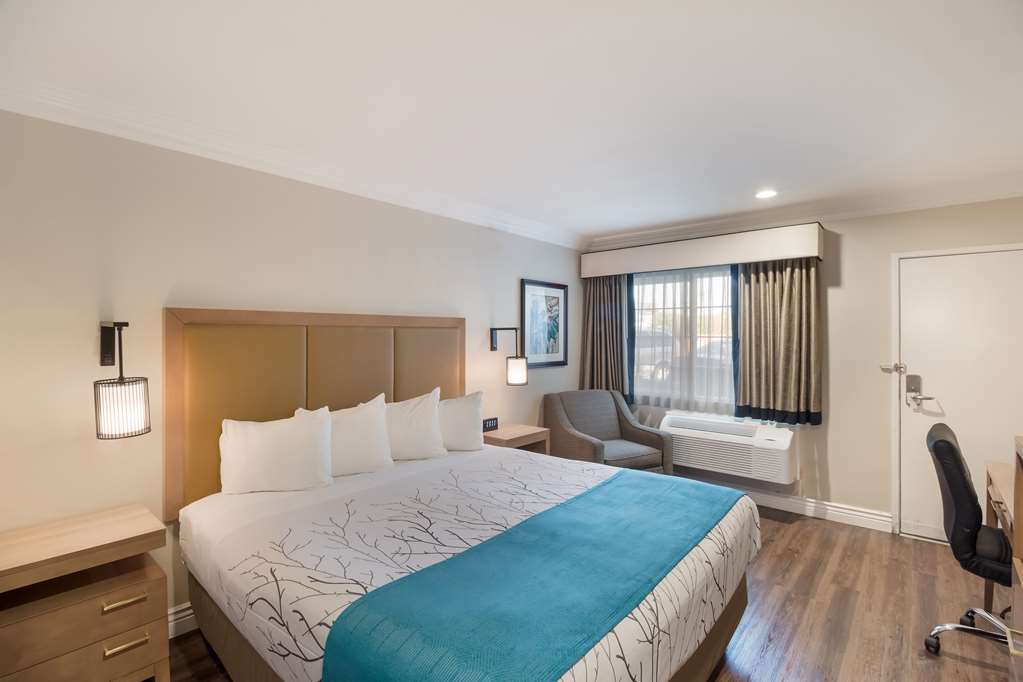 Best Western Woodland Hills Inn - photo 15