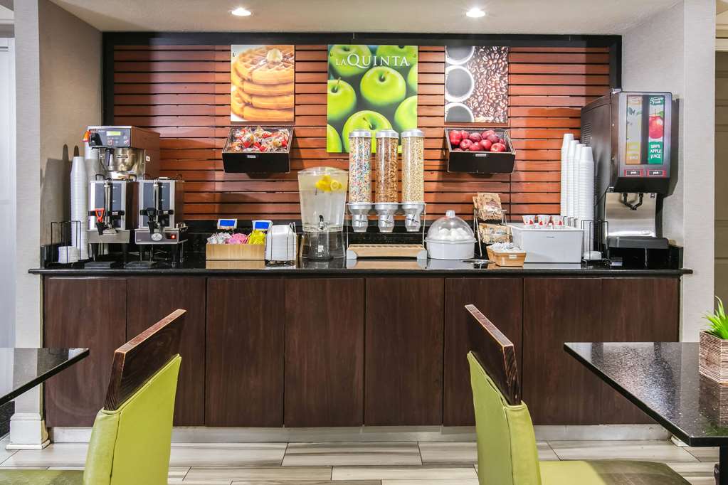 La Quinta Inn by Wyndham Dallas Uptown - photo 89
