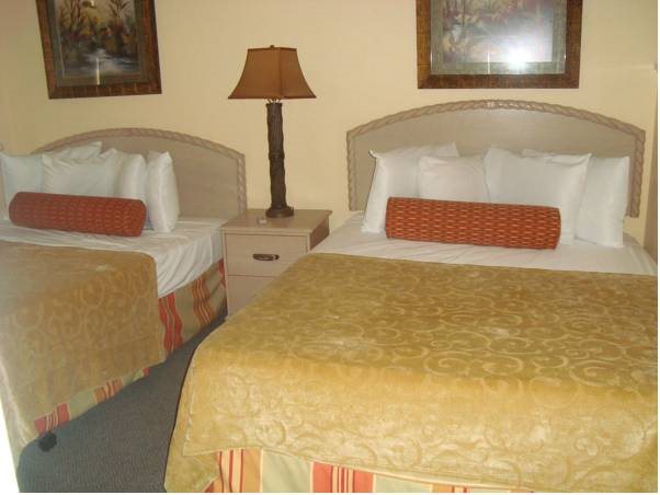 Surf n Sand Motel - carbon neutral hotel in Tampa