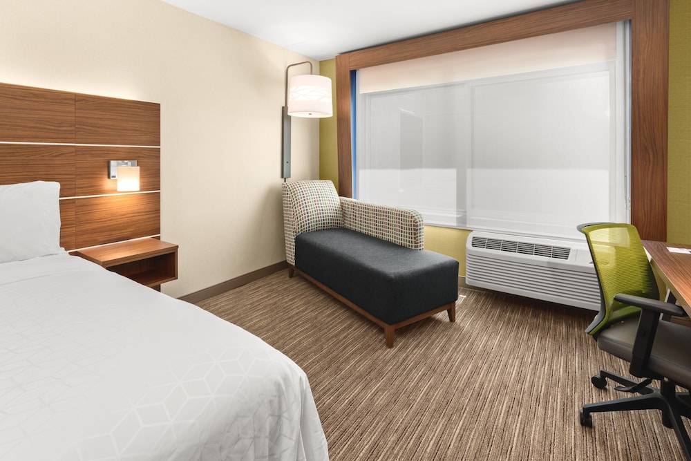 Holiday Inn Express & Suites Suisun City by IHG - photo 5