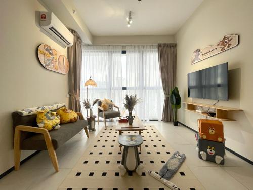 Tom and Jerry Suite with Infinity Pool — 4-Star Luxury Hotel in George Town, Malaysia
