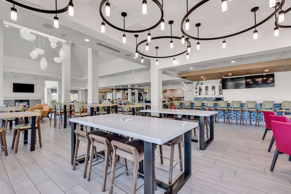 Hilton Garden Inn Myrtle Beach Coastal Grand Mall - photo 4