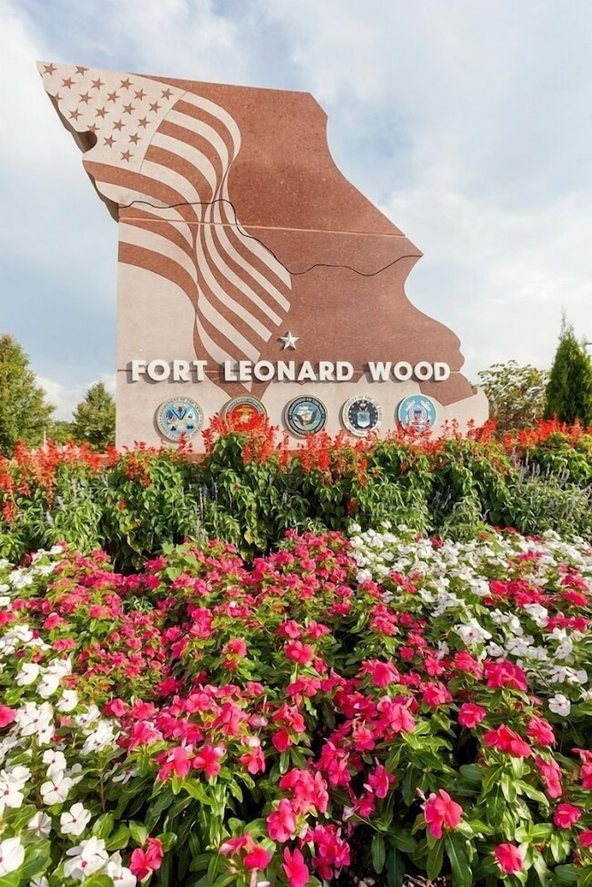Comfort Inn St. Robert Fort Leonard Wood - photo 28