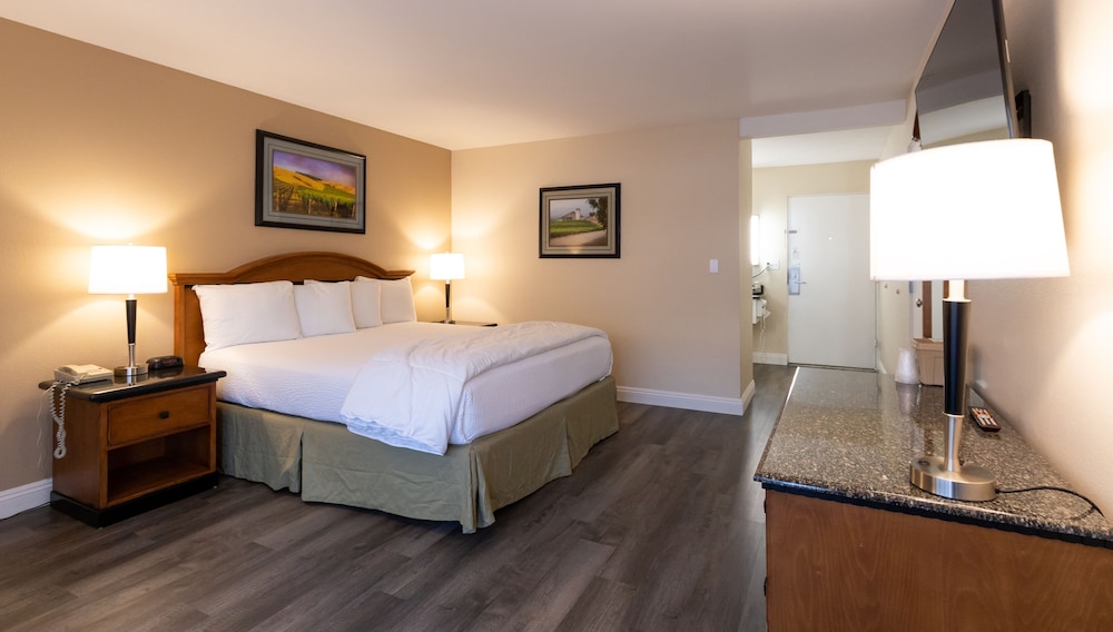 King Frederik Inn - photo 20