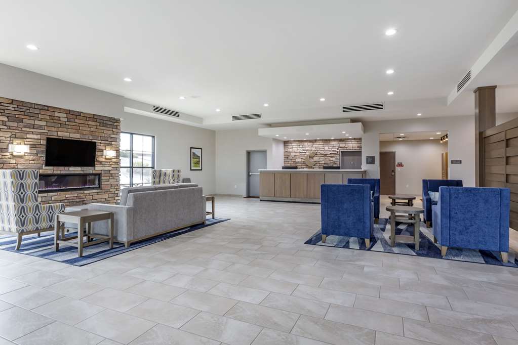 Comfort Suites Scottsdale Talking Stick Entertainment District - photo 3