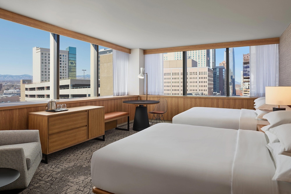 Sheraton Denver Downtown Hotel - photo 12