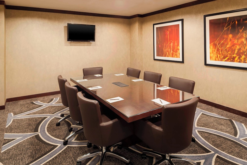 Sheraton Metairie New Orleans Hotel - photo 17