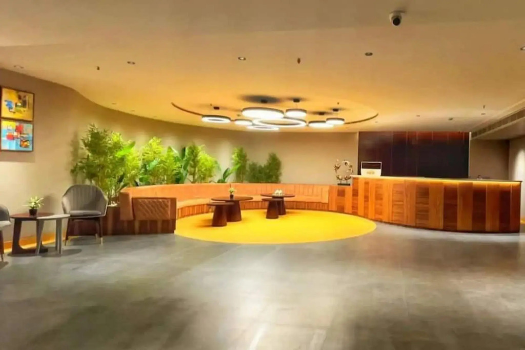 Hotel Klb Grand — hotel in Raiganj