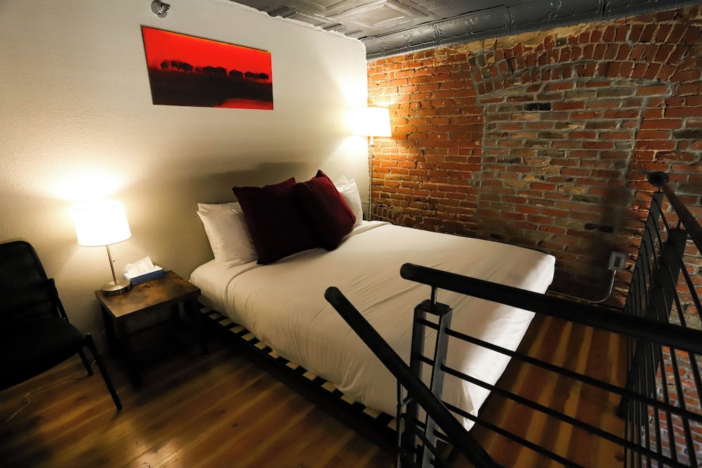 The Hotel Sturgis - photo 26