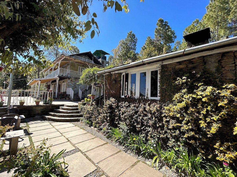Frozen Woods Resorts in Naini Tal, India