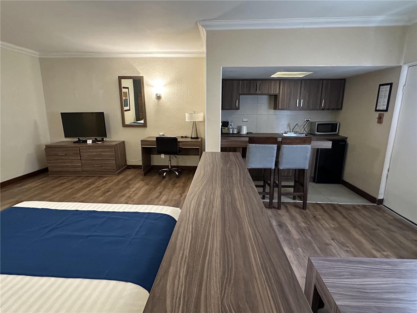 Our junior suite with kitchenette is fully equipped so you can have a worry-free vacation!