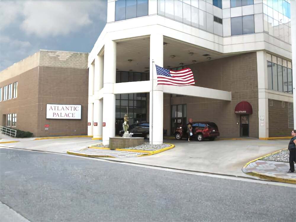 Atlantic Palace Suites - carbon neutral hotel in Atlantic