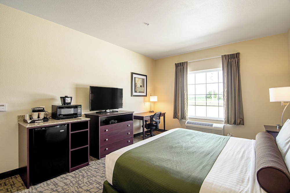 Cobblestone Hotel & Suites Paxton - photo 11