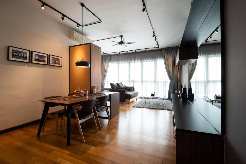 Modern Studio @ Kuala Lumpur Regalia Residence — 4-Star Luxury Hotel in Kuala Lumpur, Malaysia