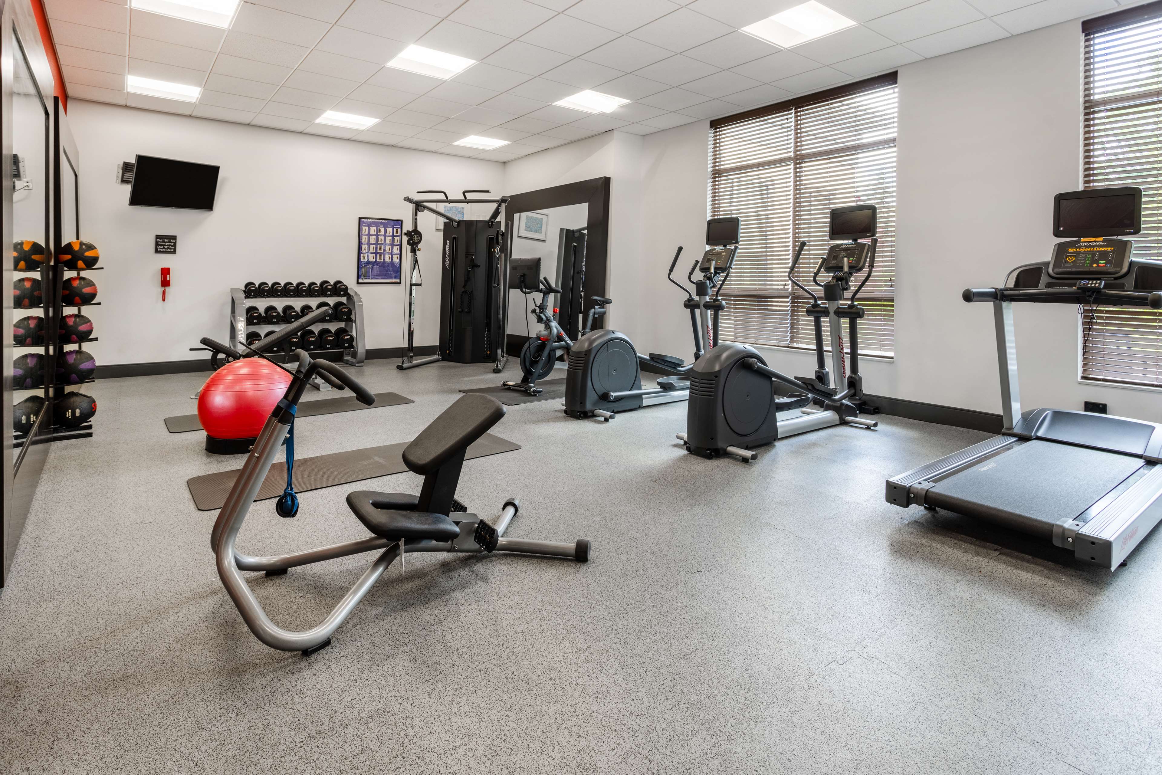 Hilton Garden Inn Lenox Pittsfield - photo 11