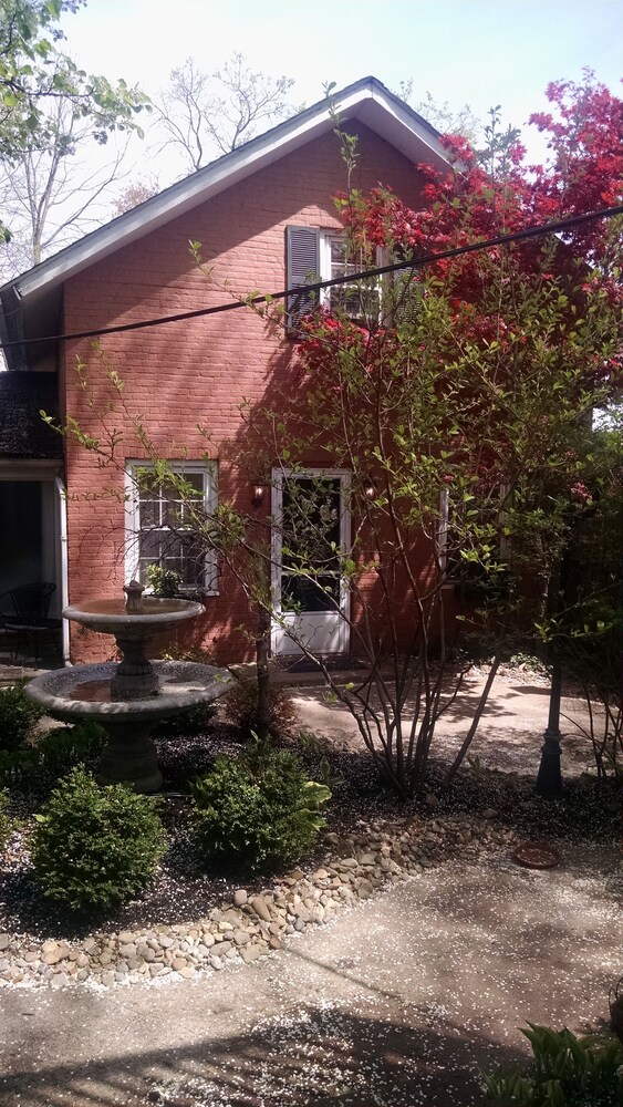 The Mount Vernon Inn - photo 41