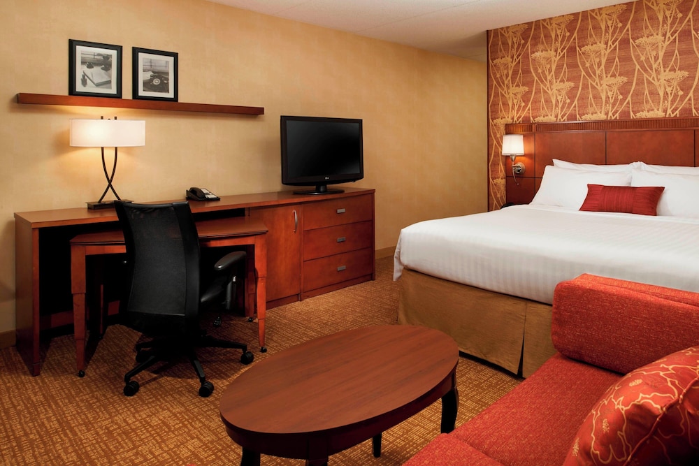 Courtyard by Marriott Chicago Arlington Heights South - photo 7