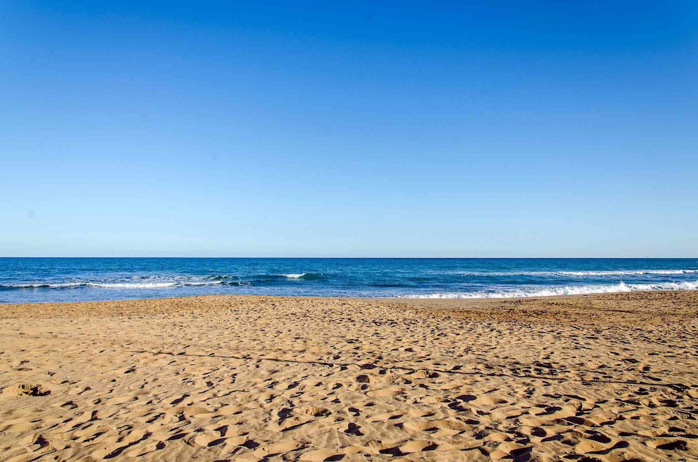 Sabbia1 CaseSicule Apartment in the City Center and beside the Main Square Beach at 100 m Wi Fi — 4-Star Luxury Hotel in Pozzallo, Italy