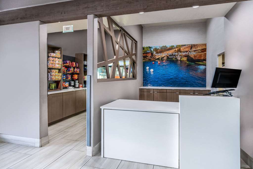 La Quinta Inn & Suites by Wyndham Santa Rosa - photo 3