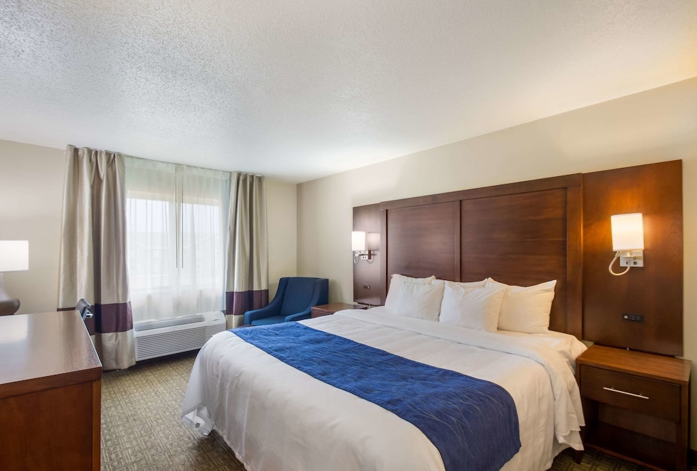 Quality Inn & Suites Green Bay Ashwaubenon - photo 16