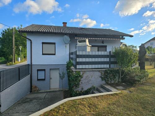 Idyllisches barrierefreies Ferienhaus — hotel in Furth Bei Goettweig