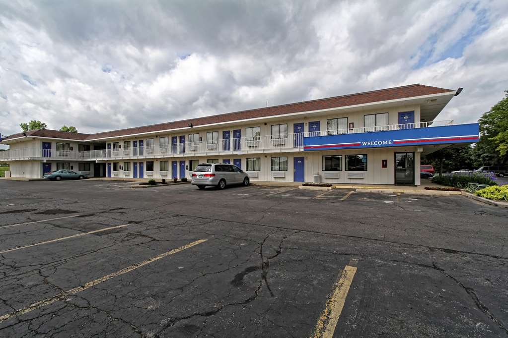 Motel 6 Amherst OH Cleveland West Lorain - photo 4