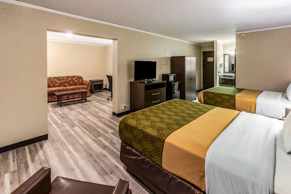 Econo Lodge Inn & Suites Newton - photo 19