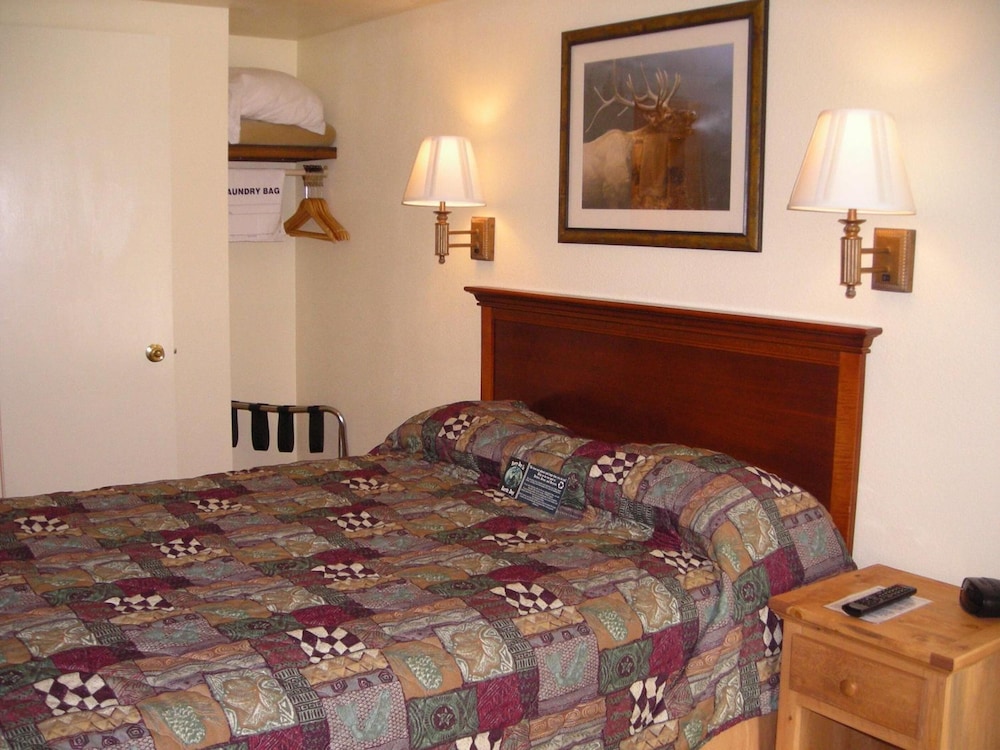 Falls Motel - photo 13