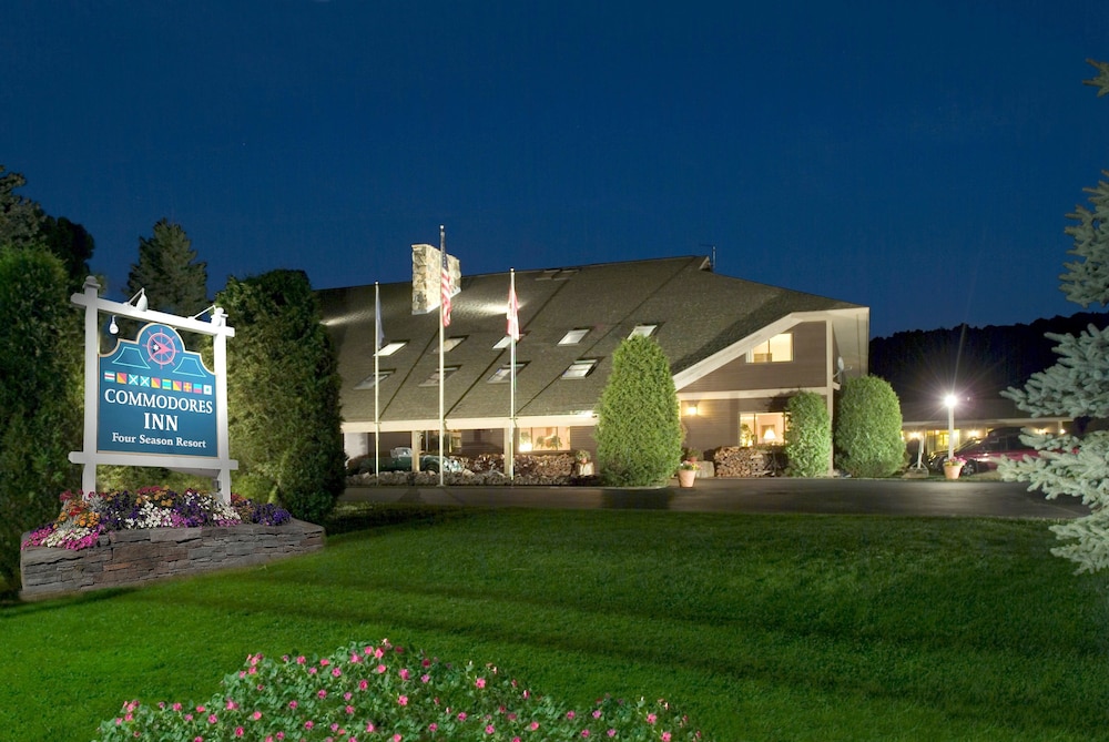 Commodores Inn - featured photo