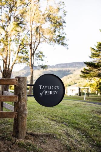 Taylor’s of Berry — carbon neutral stay, Berry