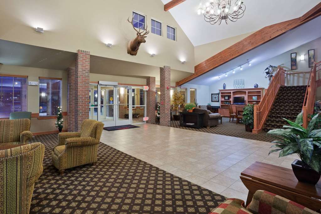 AmericInn by Wyndham Fort Pierre Conference Center - photo 6