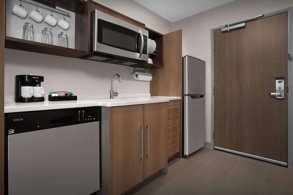 Home2 Suites by Hilton Phoenix North Happy Valley - photo 12
