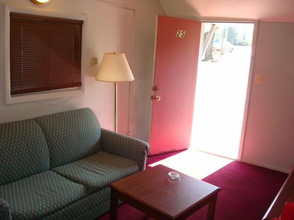 Red Mill Inn Motel - photo 4