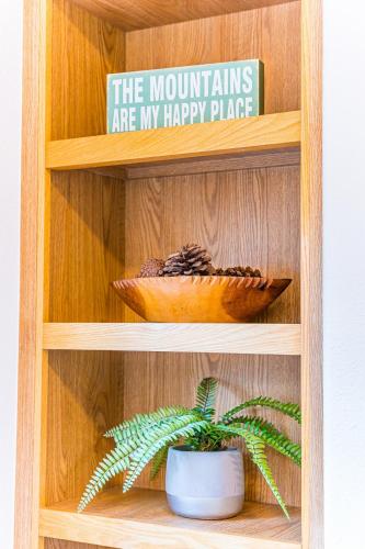 Beaver’s Den Private Cozy Experience — Beaver — photo 3