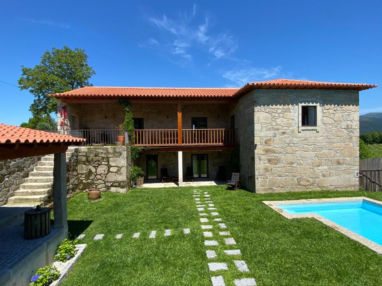 Mariana's HeartMade House — 4-Star Luxury Hotel in Caldelas, Portugal