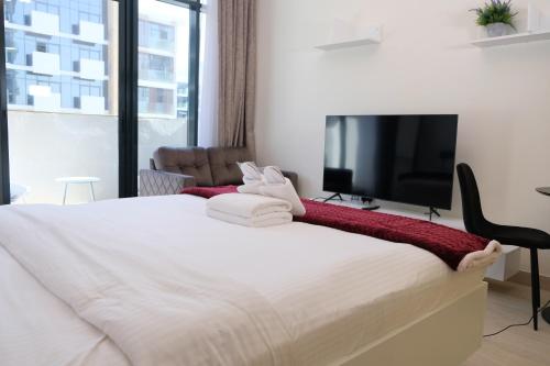 Mira Holiday Homes Cozy studio in Meydan — 4-Star Luxury Hotel in Dubai, United Arab Emirates