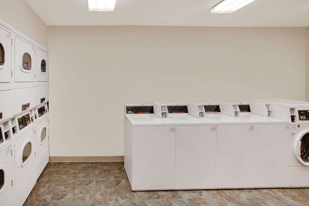 WoodSpring Suites Texas City - photo 15