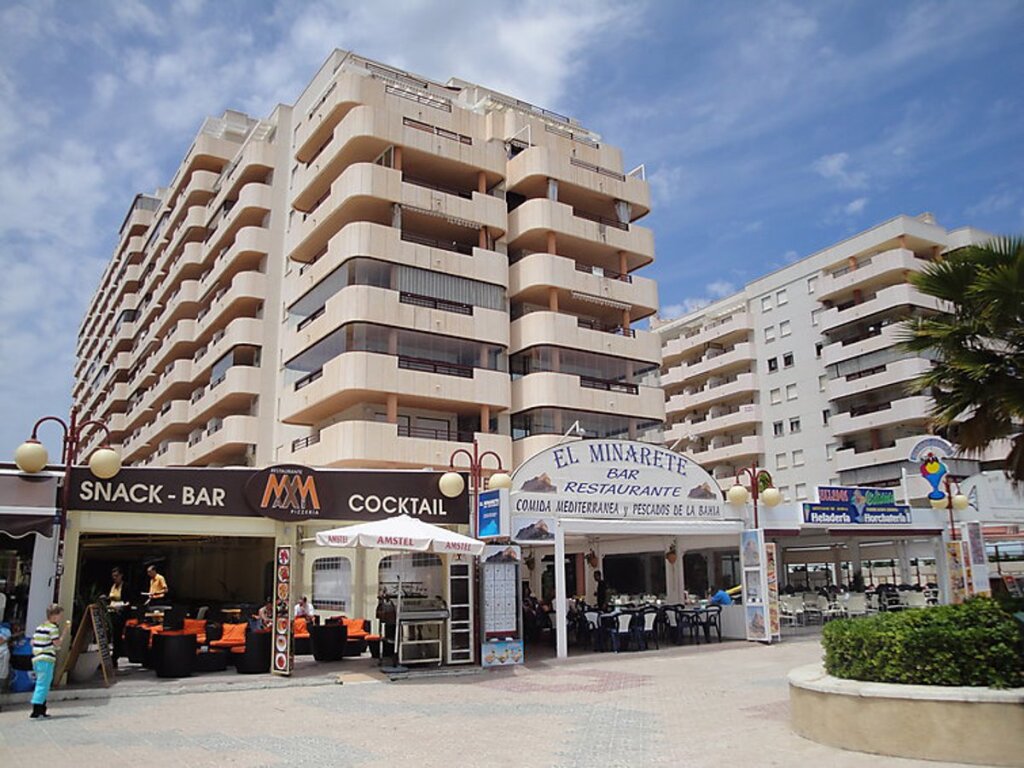 Coco City Hotel Huashan — hotel in Huayin