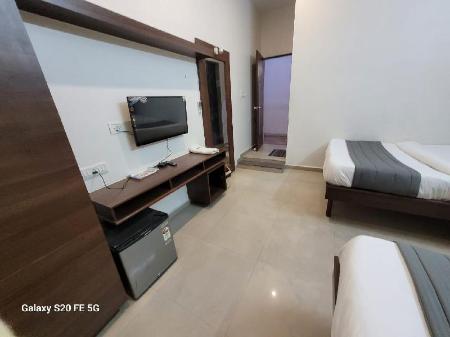 Gokuldham Banquet And Rooms — Surat