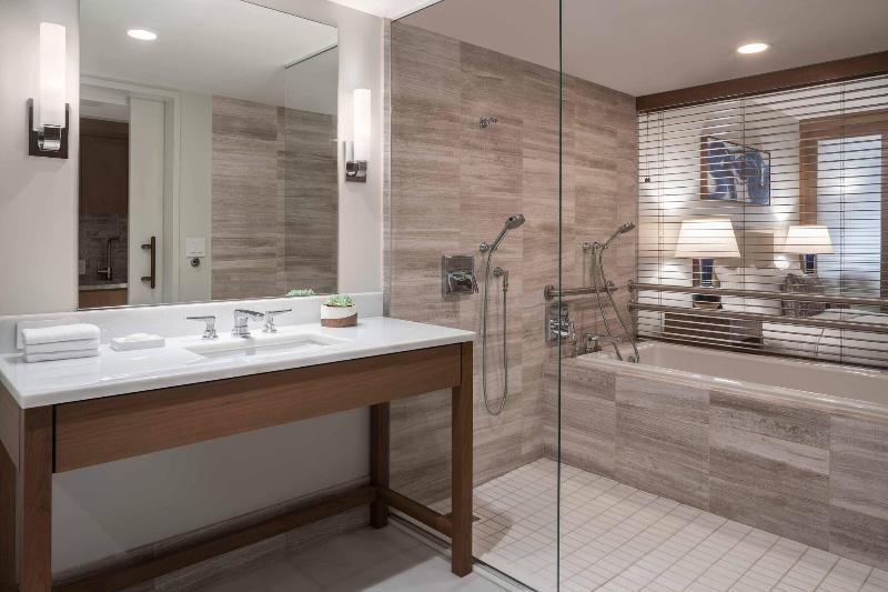 The Ritz Carlton Residences Waikiki Beach - photo 117