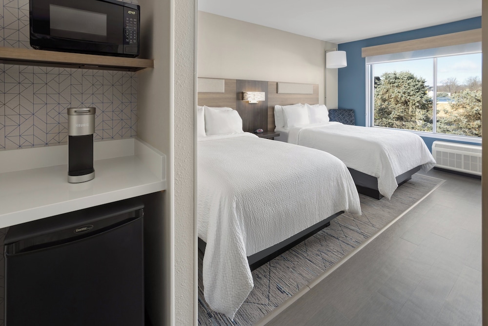 Holiday Inn Express & Suites Waynesboro East by IHG - photo 16