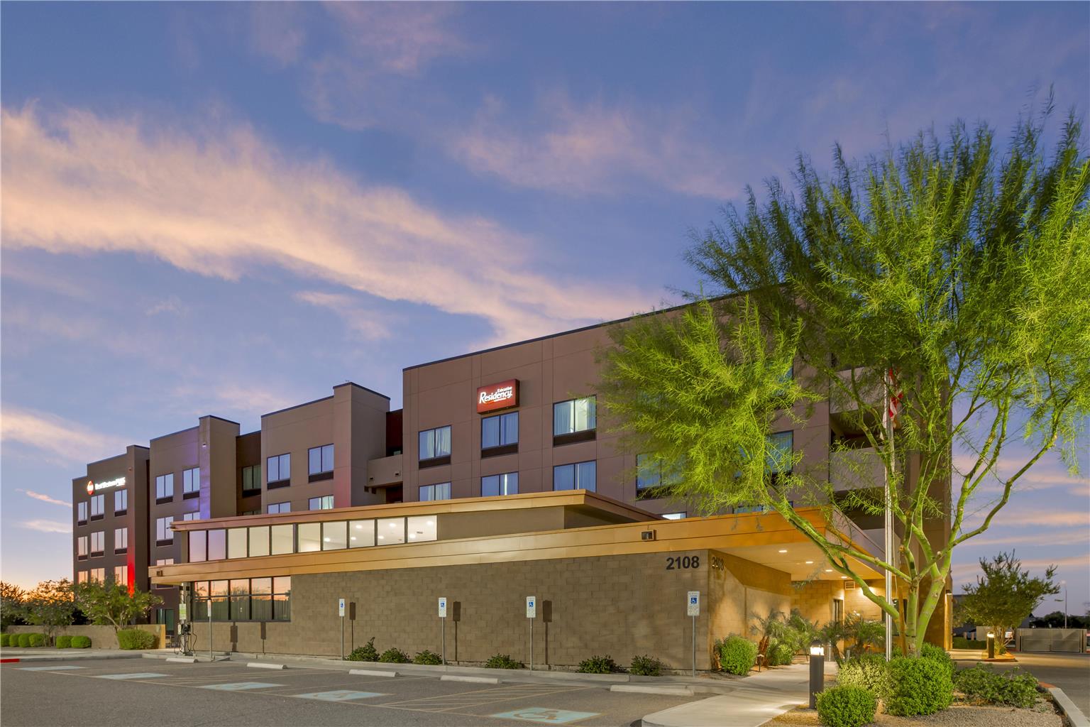 Super 8 by Wyndham Greensboro Coliseum Conv. - photo 65