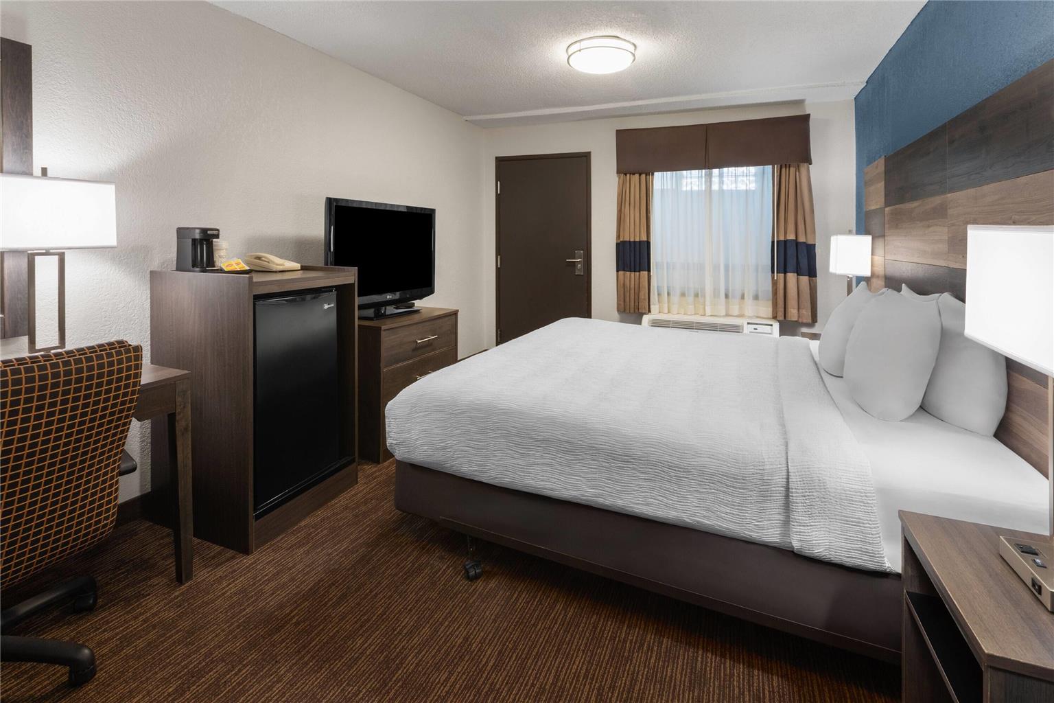 Baymont by Wyndham Downtown Detroit - photo 10