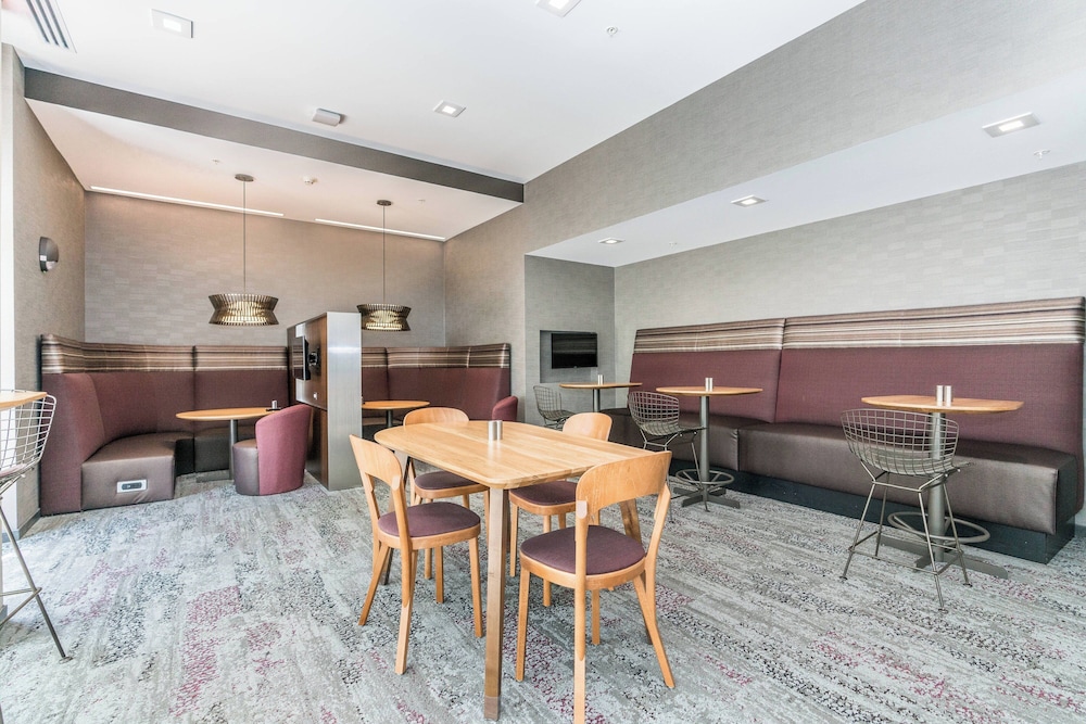 Courtyard by Marriott West Springfield - photo 14