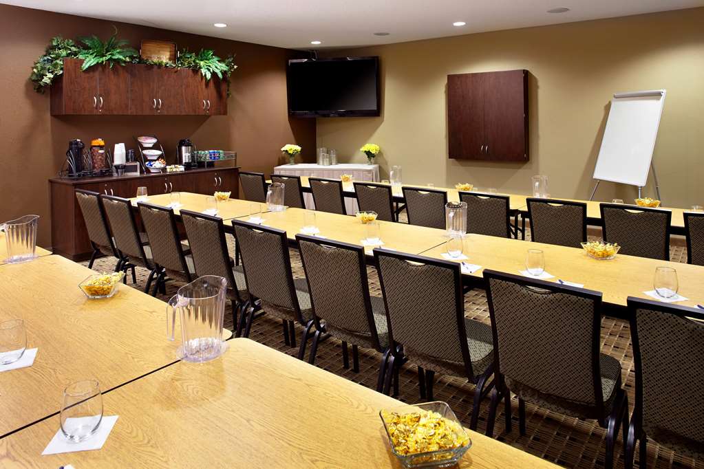 Microtel Inn & Suites by Wyndham St Clairsville Wheeling - photo 22